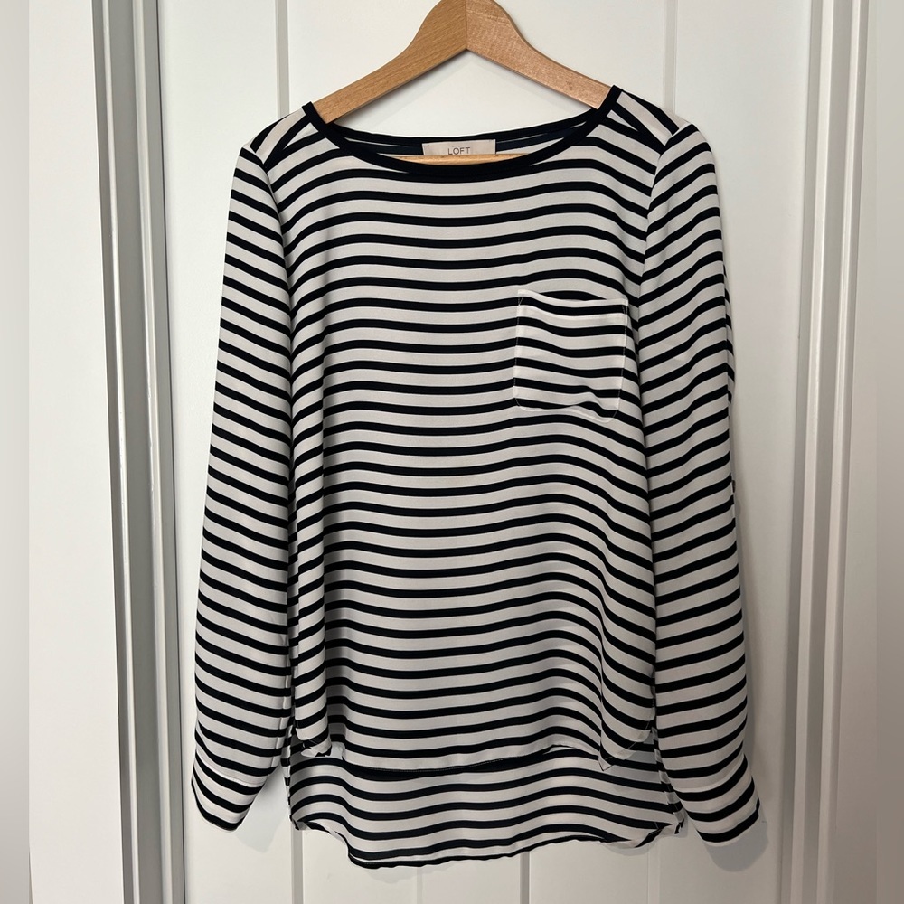 Ann Taylor LOFT: Long Sleeved Stripey Top: Oversized Size Small
